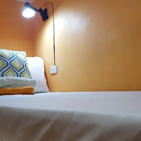 Crossroads Hostel Manila-2